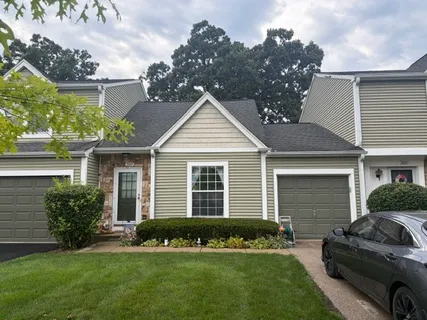 2005 Teton Parkway, Algonquin, IL 60102