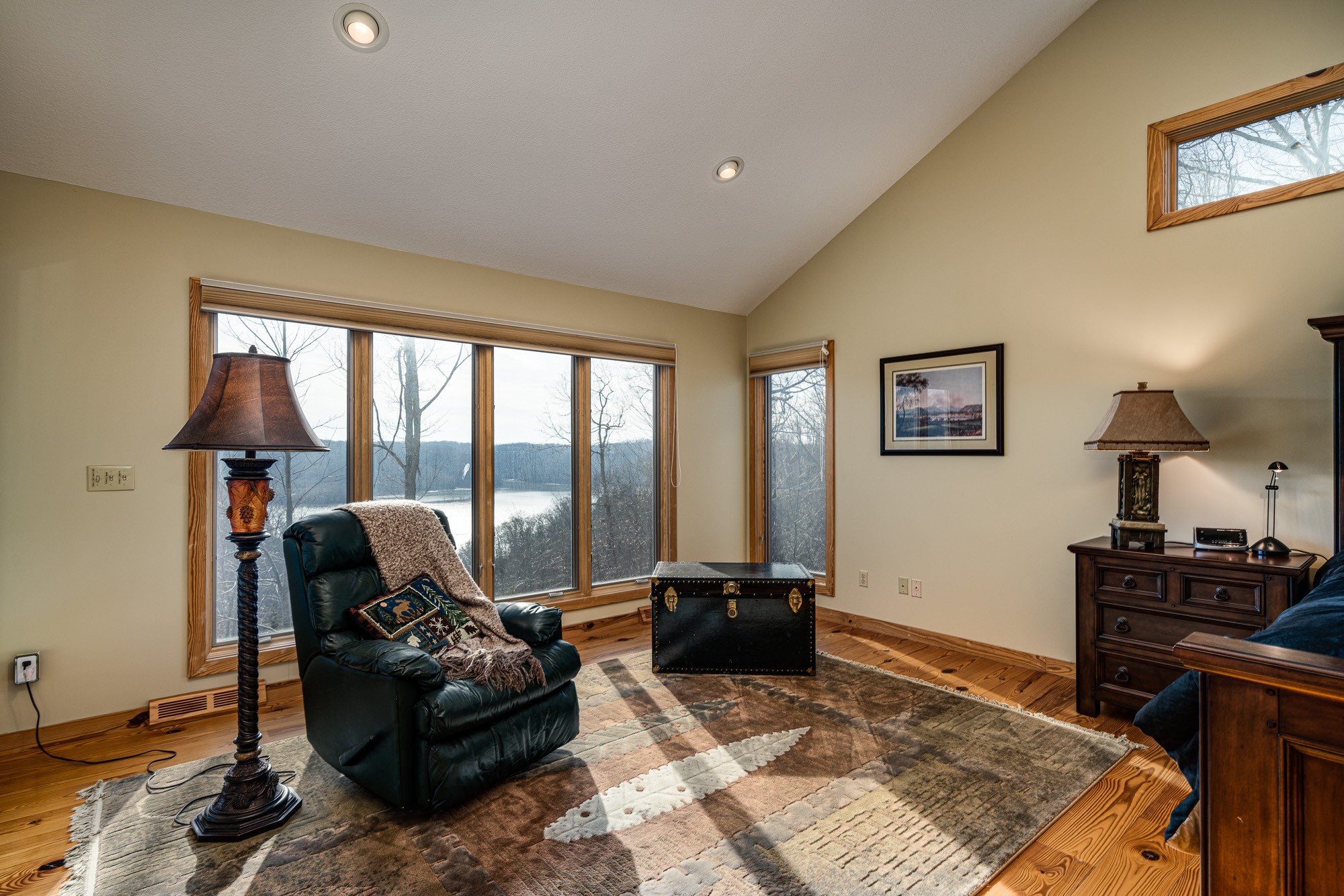 533 Mallard Pointe Road Byrdstown, TN 38549 - Photo 19 of 34 a living room with furniture and a window