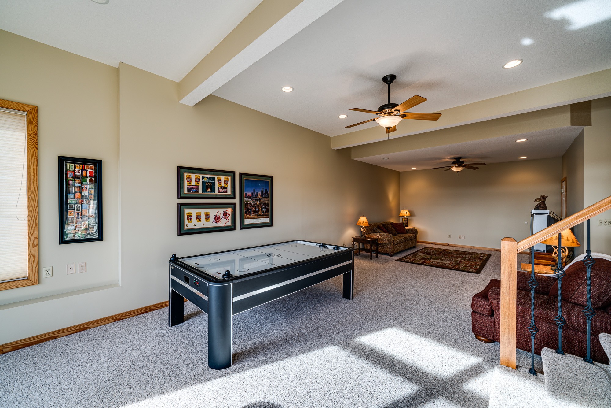 533 Mallard Pointe Road Byrdstown, TN 38549 - Photo 28 of 34 a living room with furniture