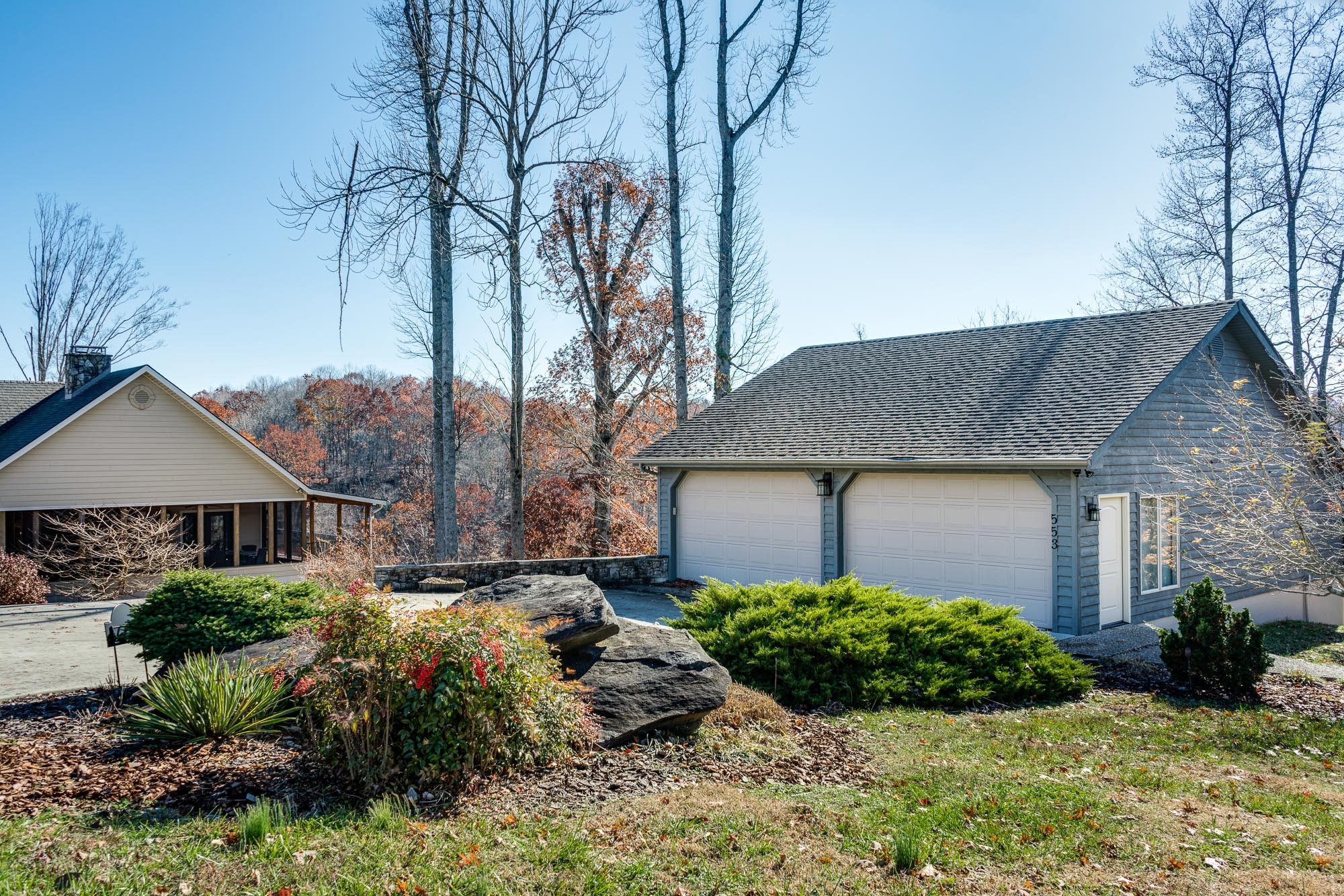 533 Mallard Pointe Road Byrdstown, TN 38549 - Photo 34 of 34 a front view of a house with garden