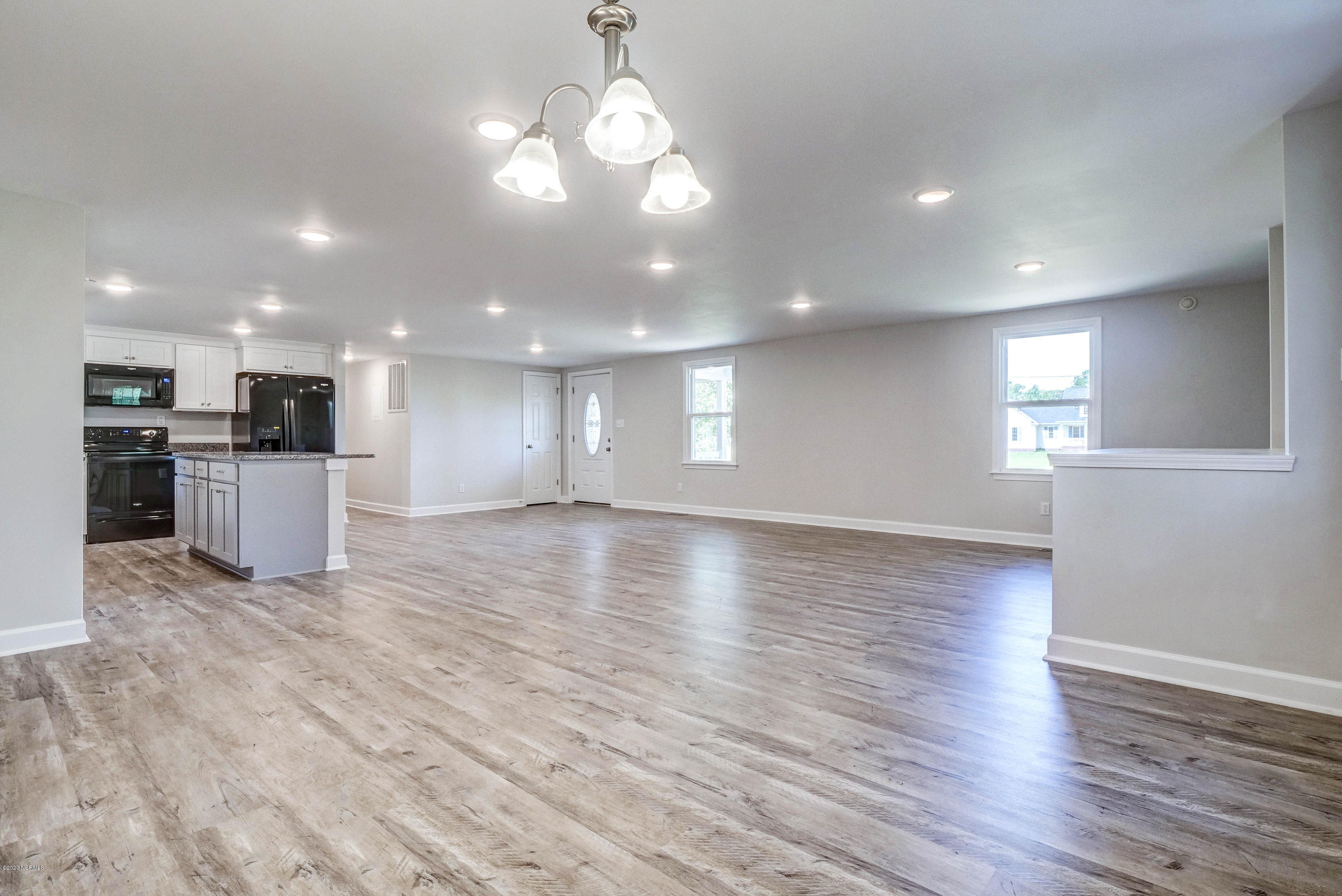148 Sand Ridge Road Beulaville, NC 28518 - Photo 8 of 31 Living Room
