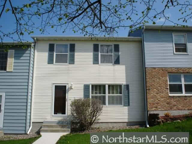 2805 24th Street Northwest Rochester, MN 55901 - Photo 1 of 10