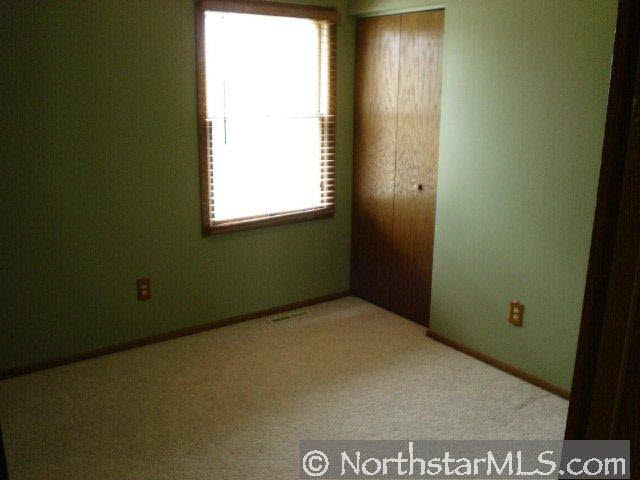 2805 24th Street Northwest Rochester, MN 55901 - Photo 8 of 10