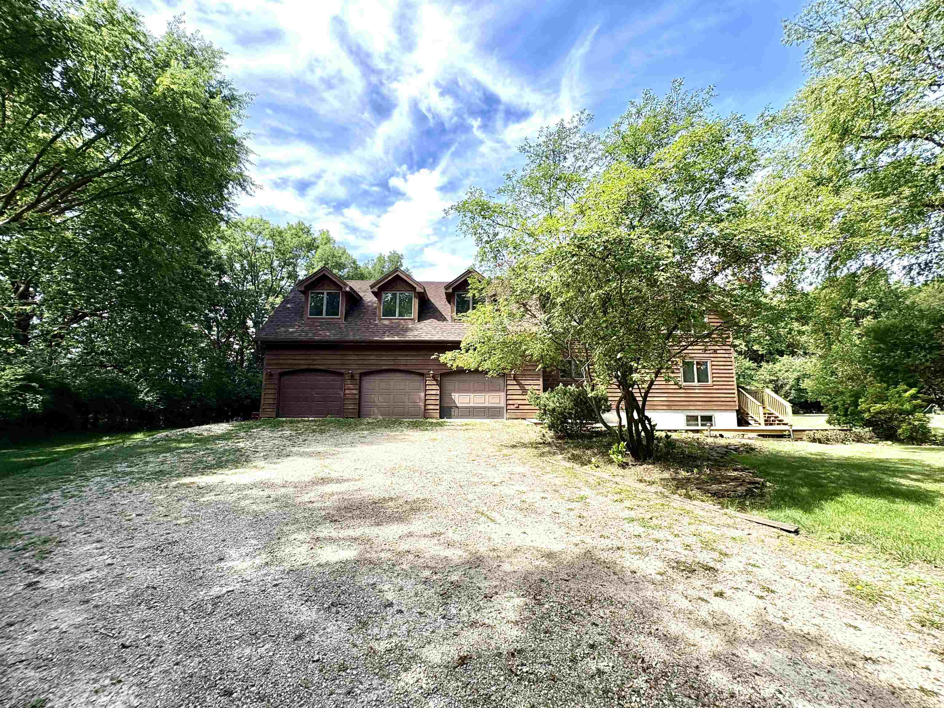 821 Bernal Court Spring Valley, IL 61362 - Photo 2 of 76