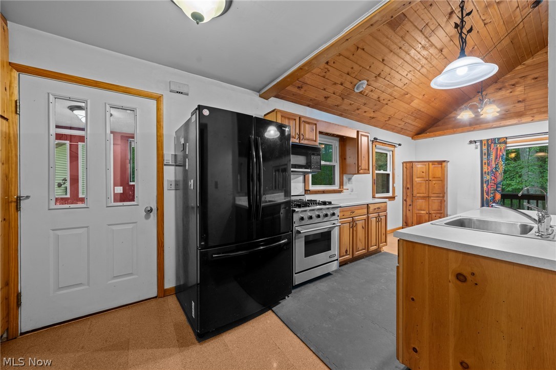9249 Gilbert Road Ravenna, OH 44266 - Photo 10 of 50