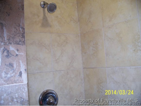 3636 Drayton Road Fayetteville, NC 28303 - Photo 18 of 25 a close view of a shower