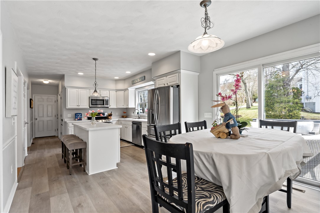 21 River View Road Narragansett, RI 02882 - Photo 12 of 38