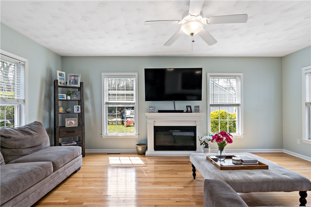 21 River View Road Narragansett, RI 02882 - Photo 14 of 38