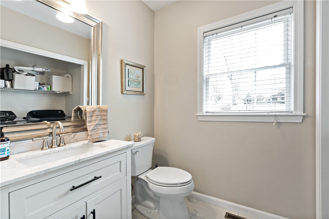 21 River View Road Narragansett, RI 02882 - Photo 21 of 38