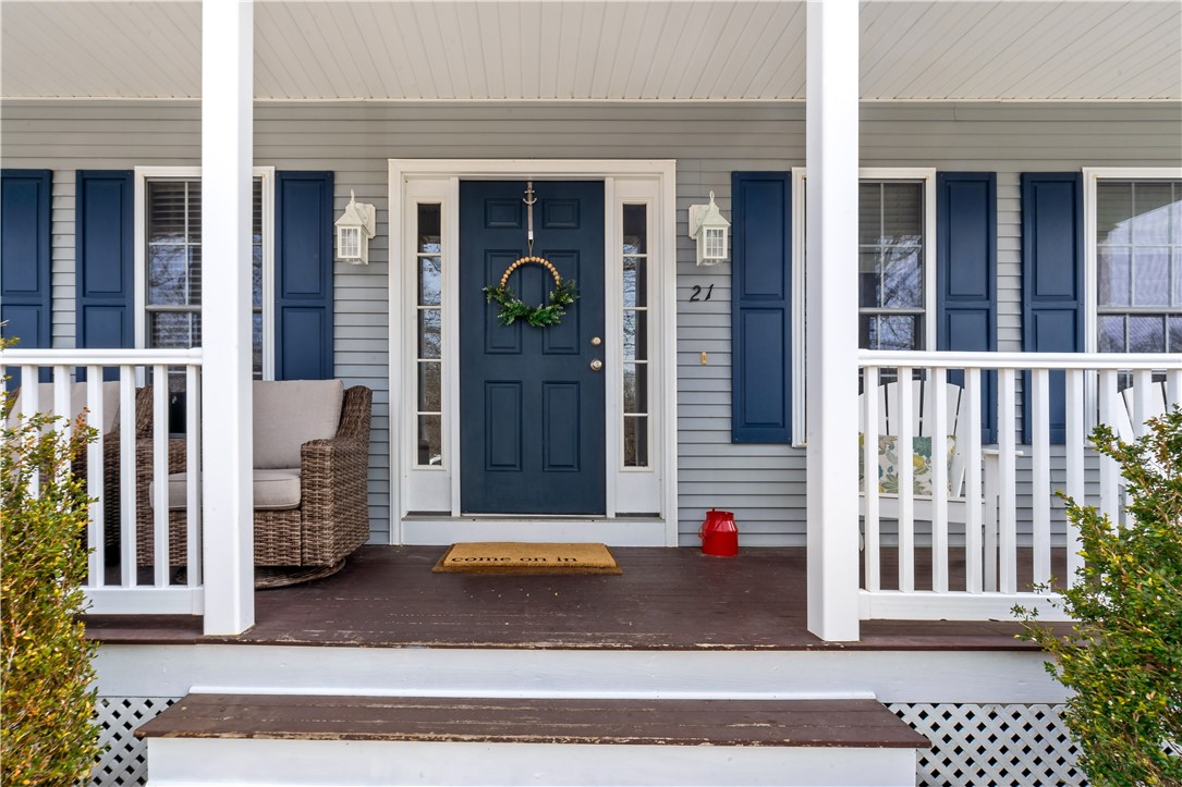 21 River View Road Narragansett, RI 02882 - Photo 4 of 38