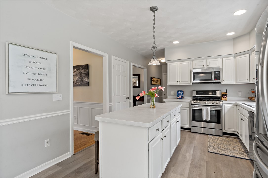 21 River View Road Narragansett, RI 02882 - Photo 8 of 38