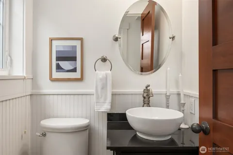$988,880 | 1406 North 38th Street, Seattle, WA 98103
