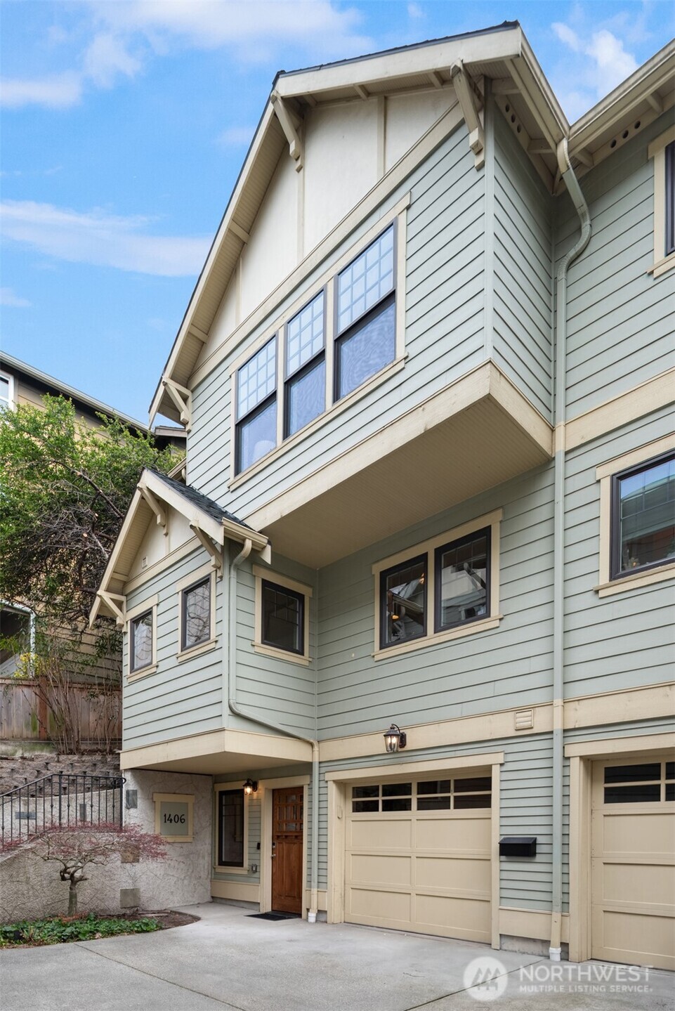1406 North 38th Street Seattle, WA 98103 - Photo 2 of 37