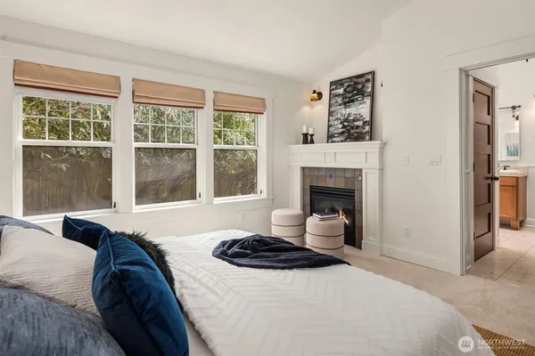 $988,880 | 1406 North 38th Street, Seattle, WA 98103