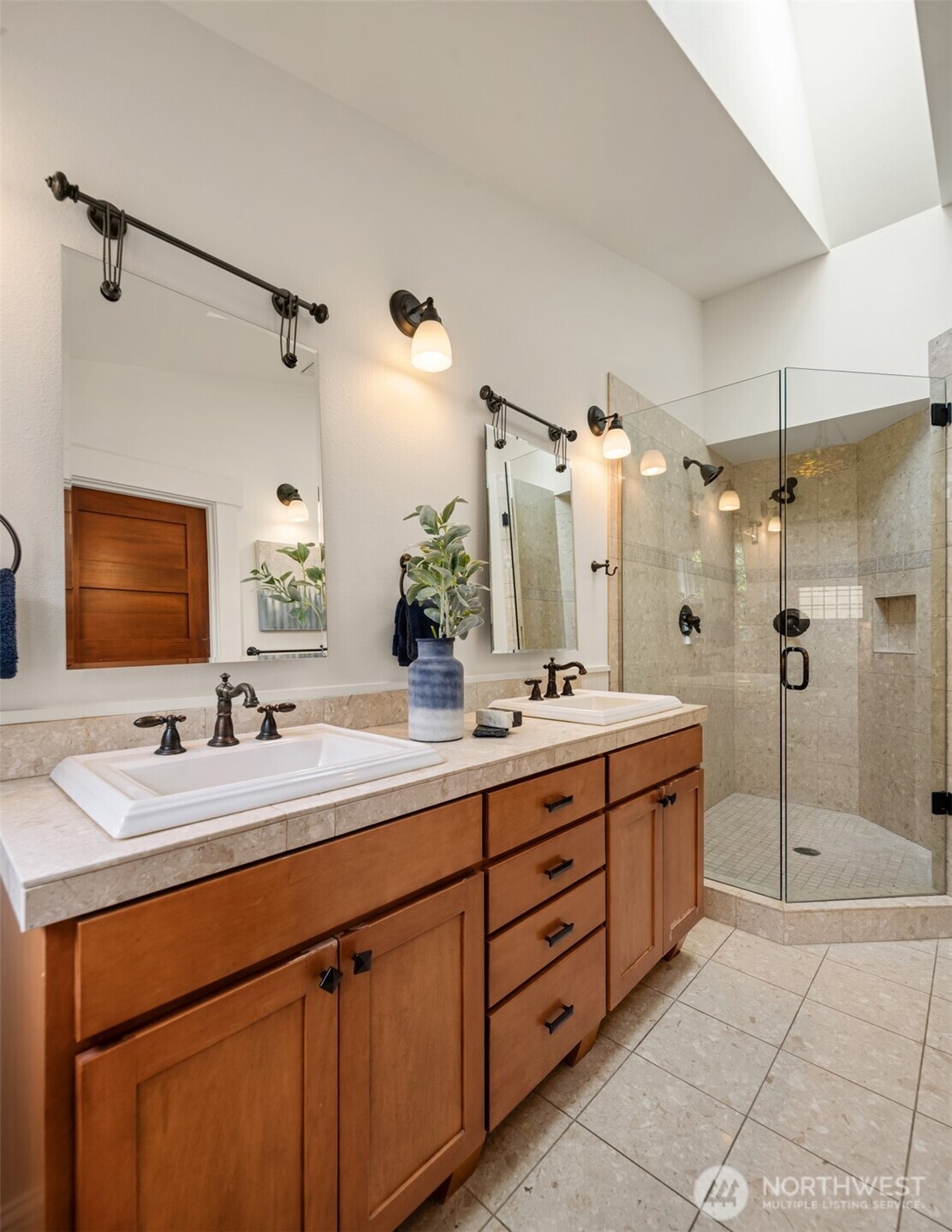 1406 North 38th Street Seattle, WA 98103 - Photo 23 of 37