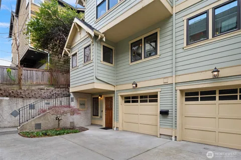 $988,880 | 1406 North 38th Street, Seattle, WA 98103