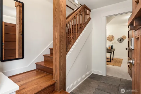 $988,880 | 1406 North 38th Street, Seattle, WA 98103