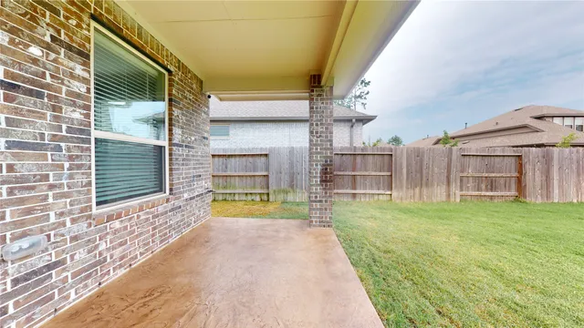 $2,800 | 17351 Grand Canyon Road, Conroe, TX 77302