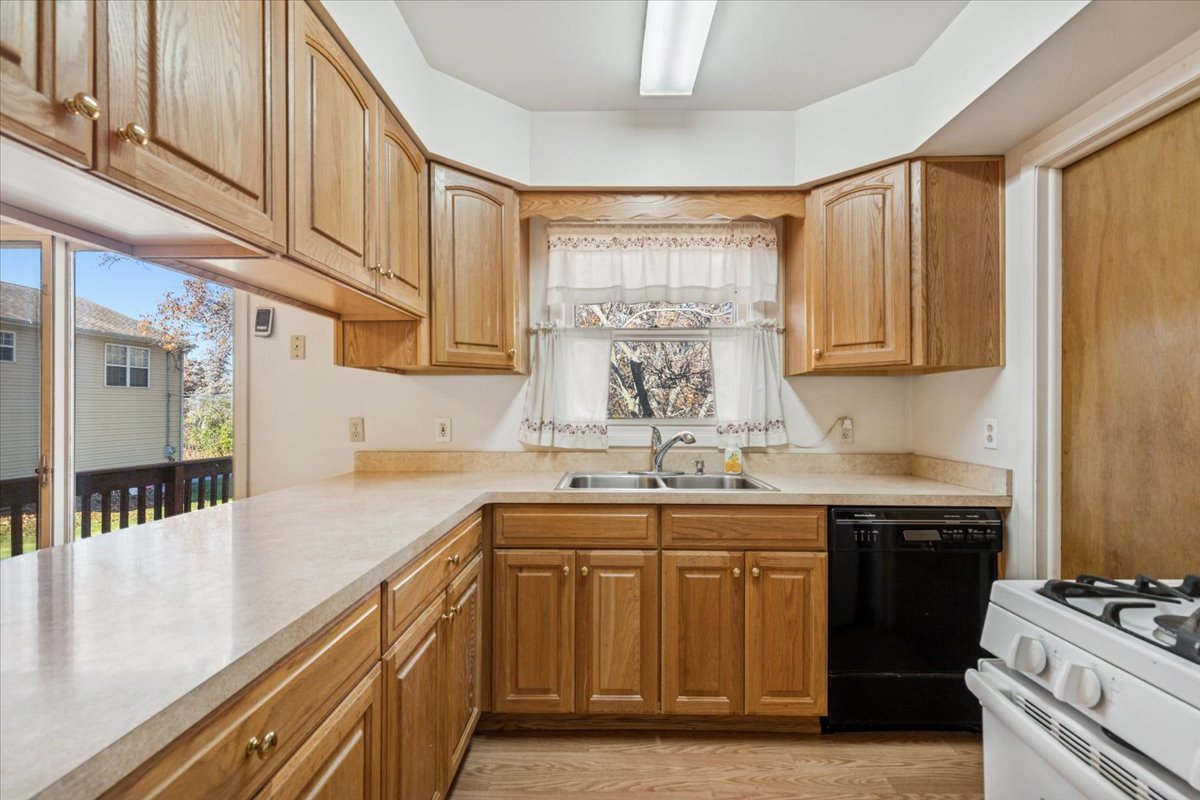 8518 Coral Road Wonder Lake, IL 60097 - Photo 11 of 20