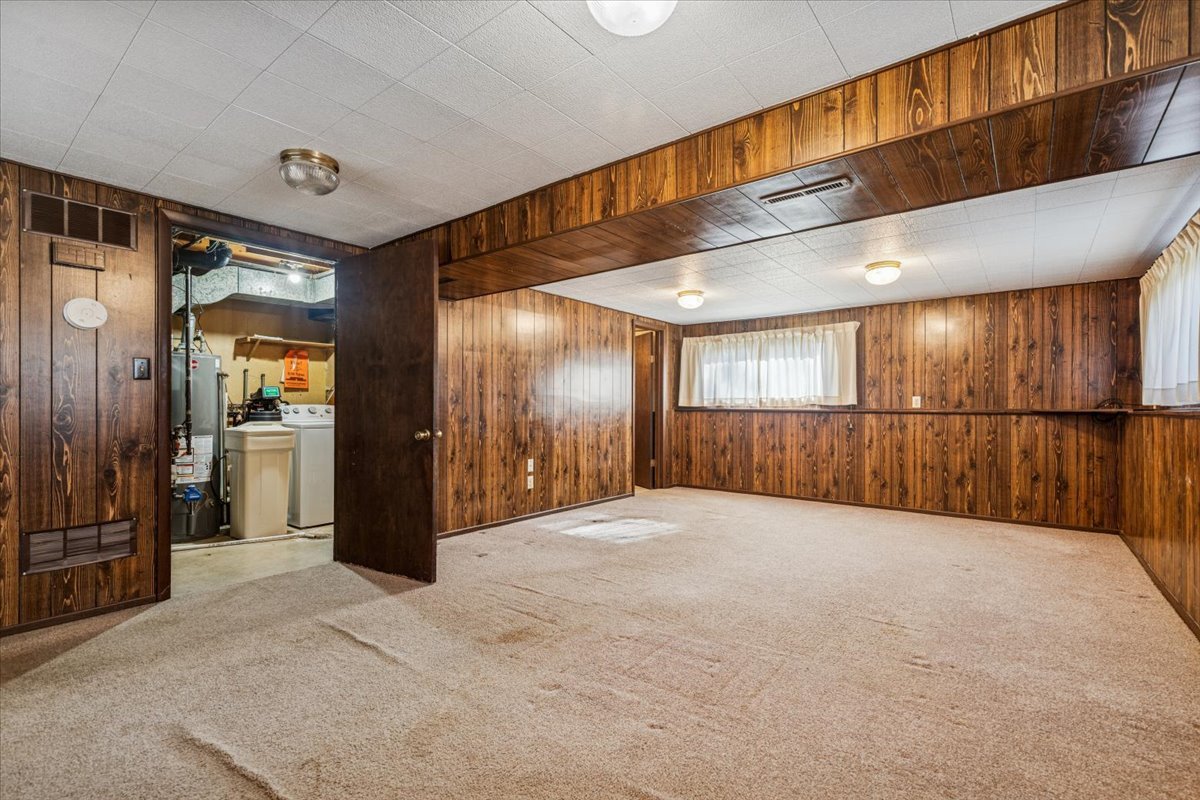 8518 Coral Road Wonder Lake, IL 60097 - Photo 13 of 20