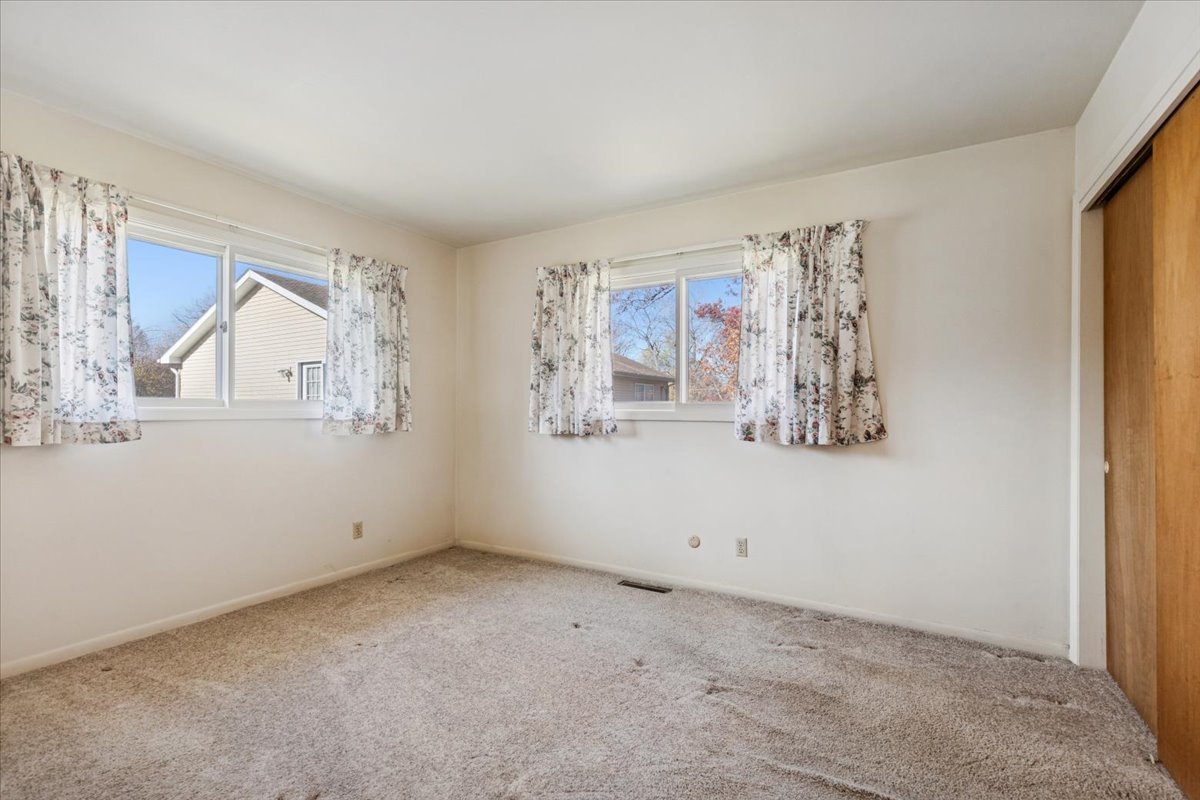 8518 Coral Road Wonder Lake, IL 60097 - Photo 16 of 20