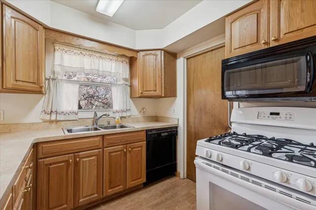 $295,900 | 8518 Coral Road, Wonder Lake, IL 60097