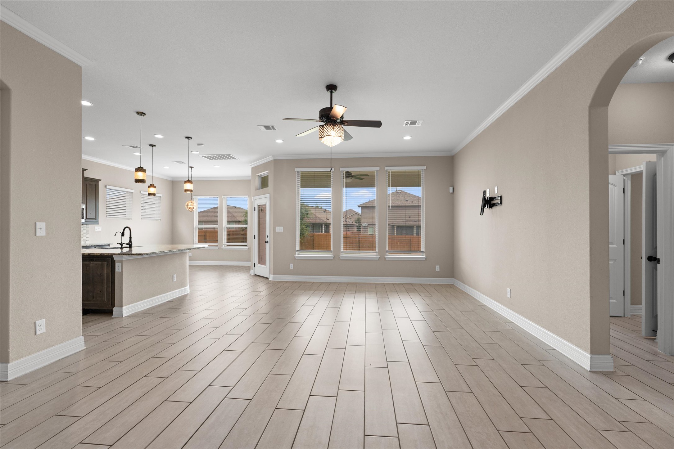 608 Muster Bend Georgetown, TX 78626 - Photo 6 of 40