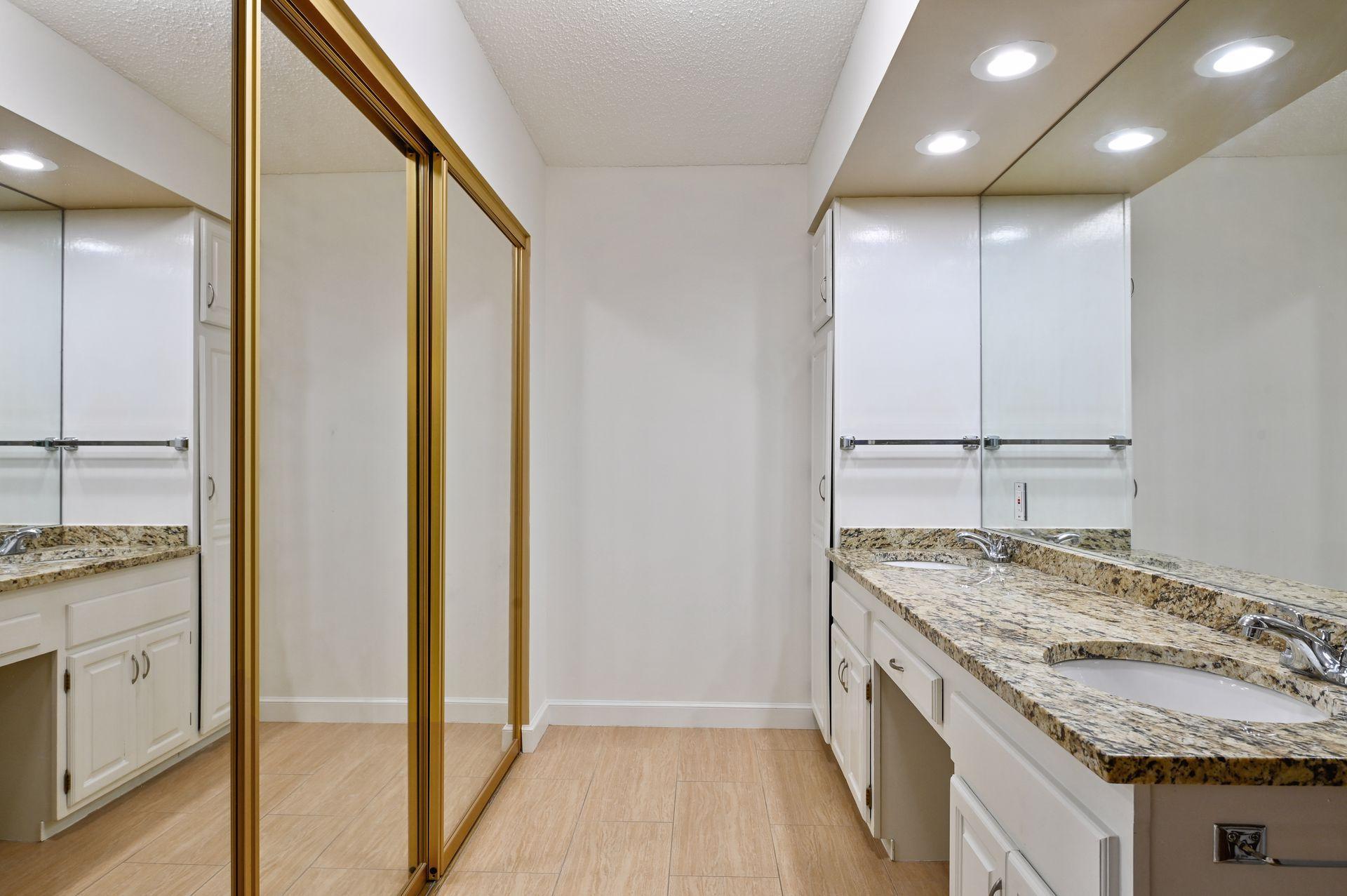 5601 Dewey Hill Road, Unit 216 Edina, MN 55439 - Photo 10 of 25 Gallery Image 10