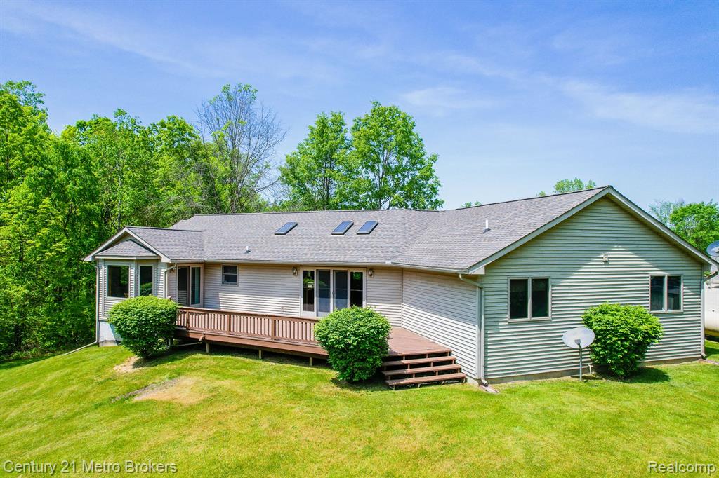 5851 Lippincott Road Lapeer, MI 48446 - Photo 13 of 44