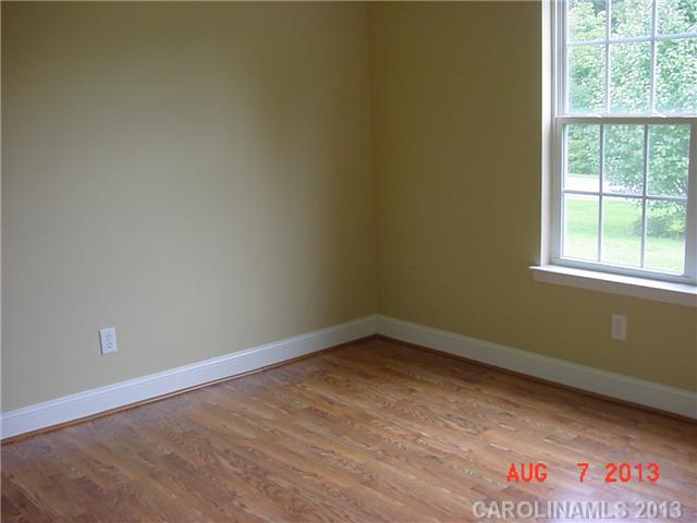 422 Carlyle Road Troutman, NC 28166 - Photo 6 of 9 Gallery Image 6
