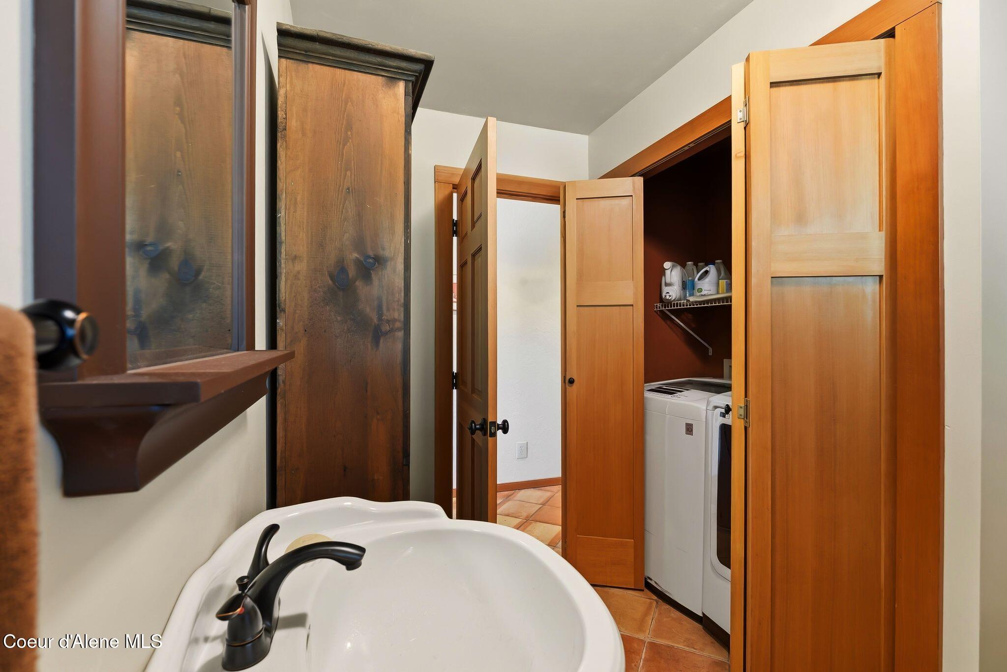 1255 Hickey Road Sandpoint, ID 83864 - Photo 51 of 82 52_DSC01767