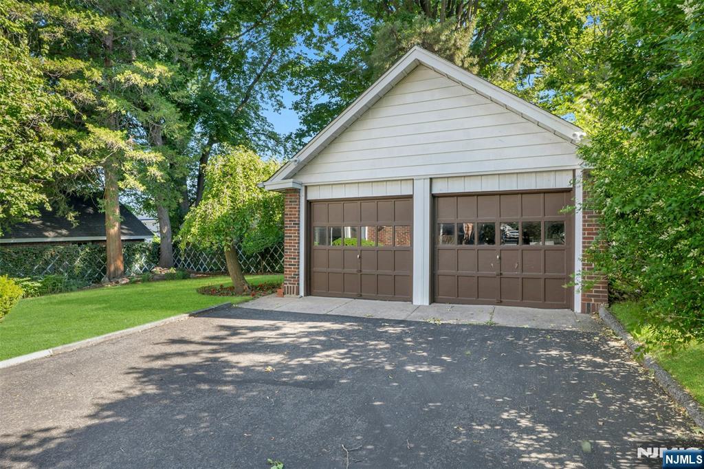 30 Brinkerhoff Avenue Teaneck, NJ 07666 - Photo 28 of 33