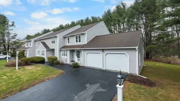 $419,999 | 3 Godfrey Lane, Unit 3, Milford, MA 01757