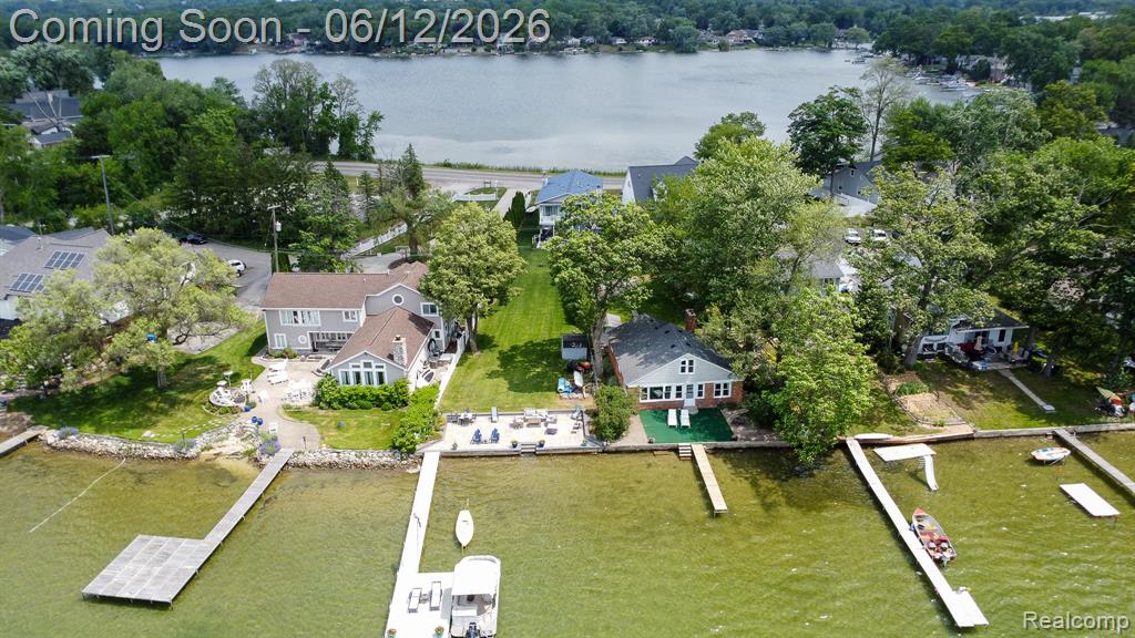 8691 Cooley Lake Road Commerce Township, MI 48382 - Photo 4 of 29