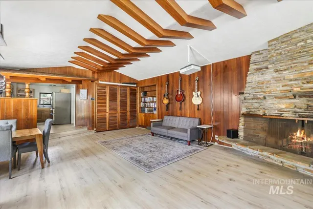 $410,000 | 20276 Highway 30, Buhl, ID 83316