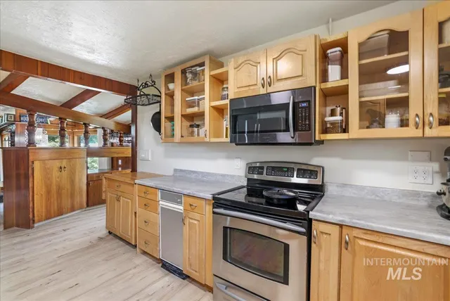 $410,000 | 20276 Highway 30, Buhl, ID 83316