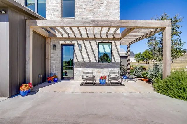 a view of a chair with door