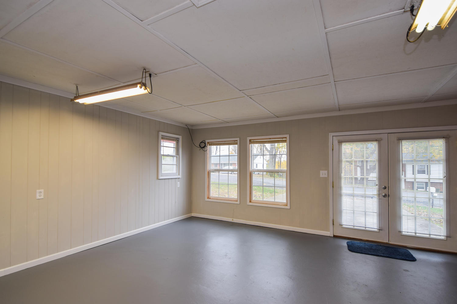 600 Olney Road Vinton, VA 24179 - Photo 8 of 28 600 Olney Rd Vinton VA 24179-large-008-9