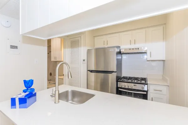 $799 | 4200 Avenue A, Unit 208, Austin, TX 78751