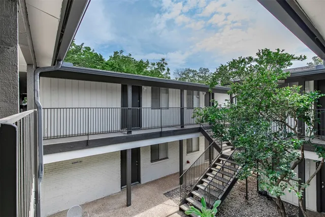 $980 | 4206 Avenue A, Unit 211, Austin, TX 78751