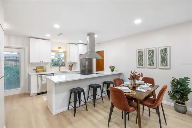 $375,000 | 19125 Amelia Circle, Lutz, FL 33558