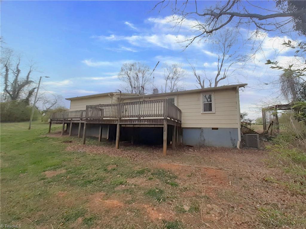 1601 Macedonia Church Road Ronda, NC 28670 - Photo 19 of 20 Gallery Image 19