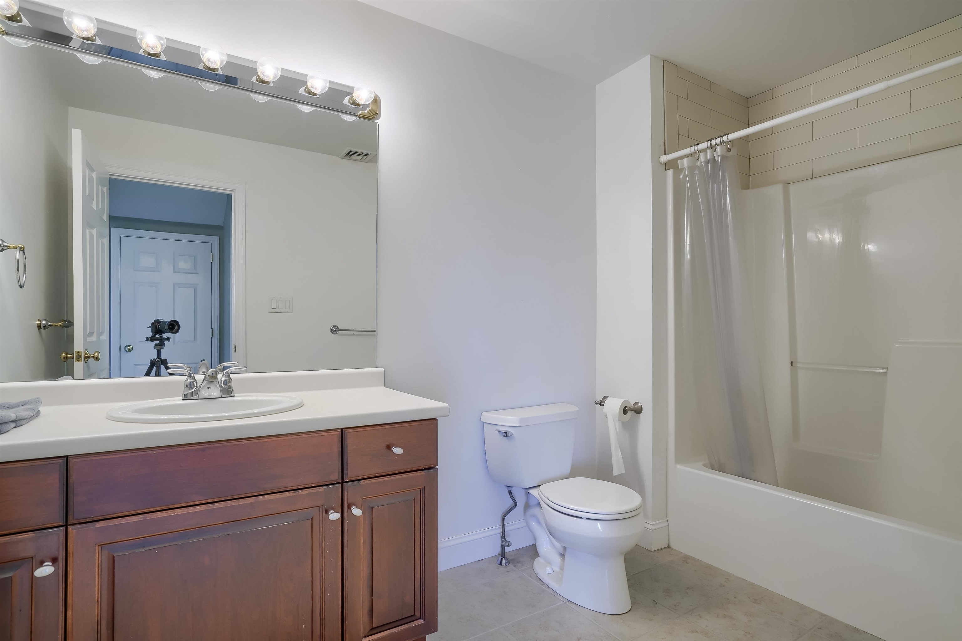 106 Mountain Village Road Windham, NH 03087 - Photo 18 of 26 Gallery Image 18