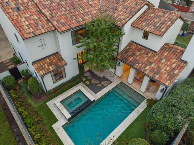 $20,000 | 3214 Westheimer Road, Houston, TX 77098