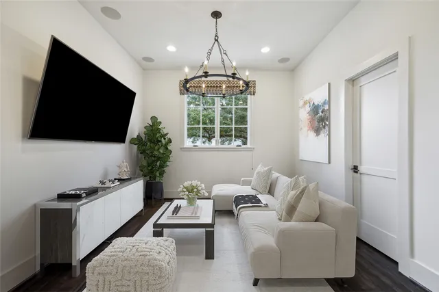 $20,000 | 3214 Westheimer Road, Houston, TX 77098