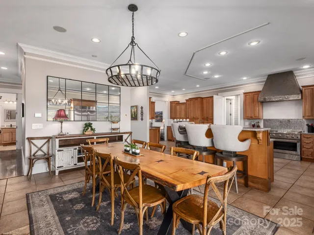 a view of a dining room and livingroom view