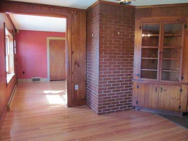 141 Ford Quint Road North Berwick, ME 03906 - Photo 7 of 32 view from the dining area into the...