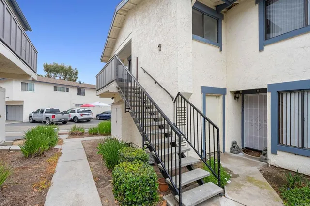 $465,000 | 3458 Los Mochis Way, Oceanside, CA 92056