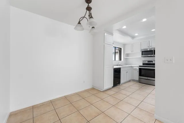 $465,000 | 3458 Los Mochis Way, Oceanside, CA 92056