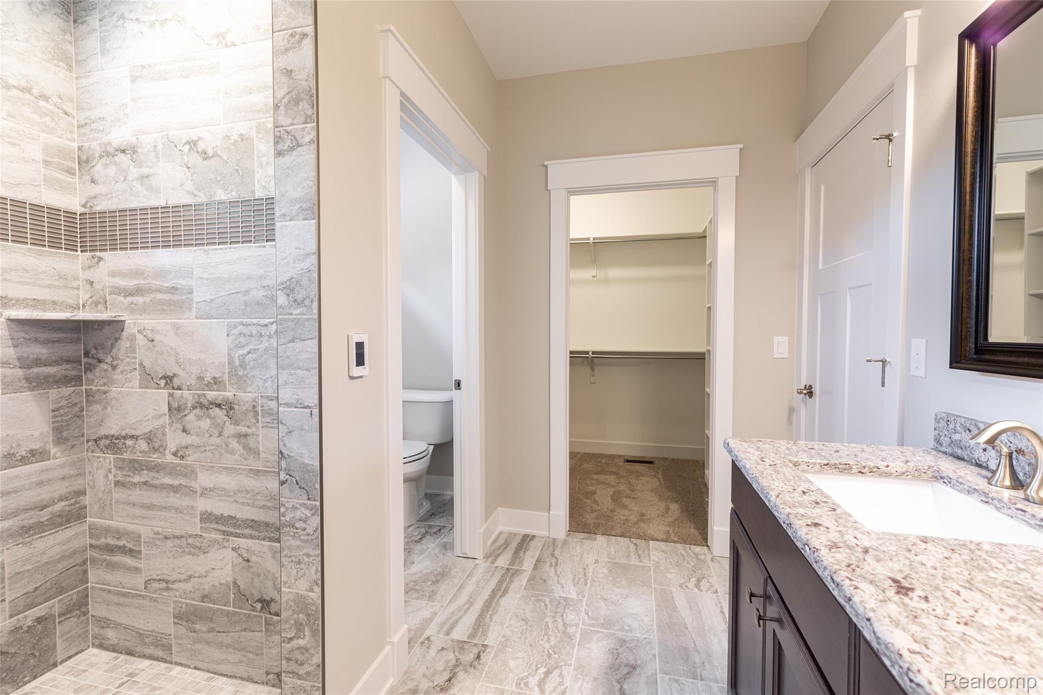 4740 Chestnut Springs Drive Howell, MI 48843 - Photo 23 of 47 25.MasterBathroom